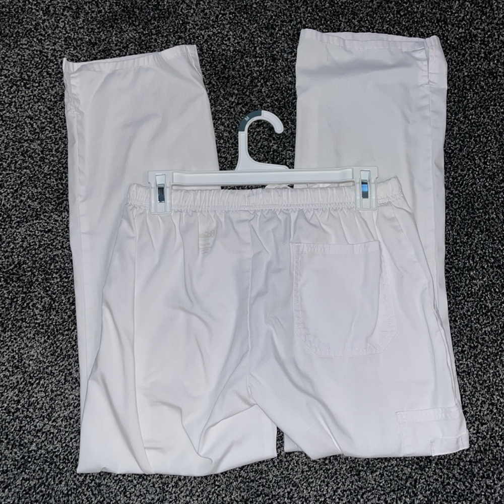 worn during school - Picture 3 of 4